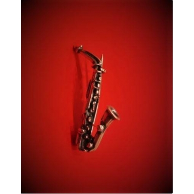 Srebrny saksofon - broszka, przypinka z zapięciem agrafkowym-11573